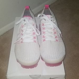Vapor max womans flynit 3 size 9.5